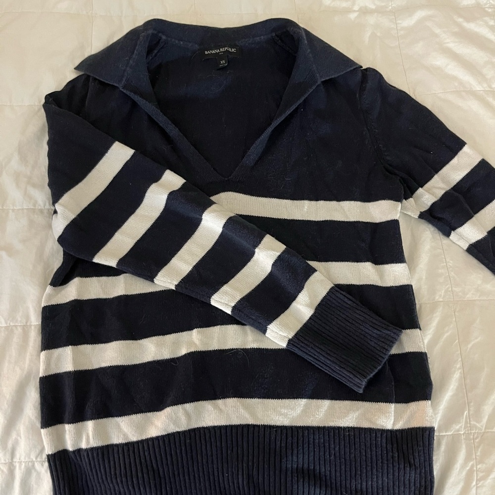 Banana Republic Dark Blue Sweater